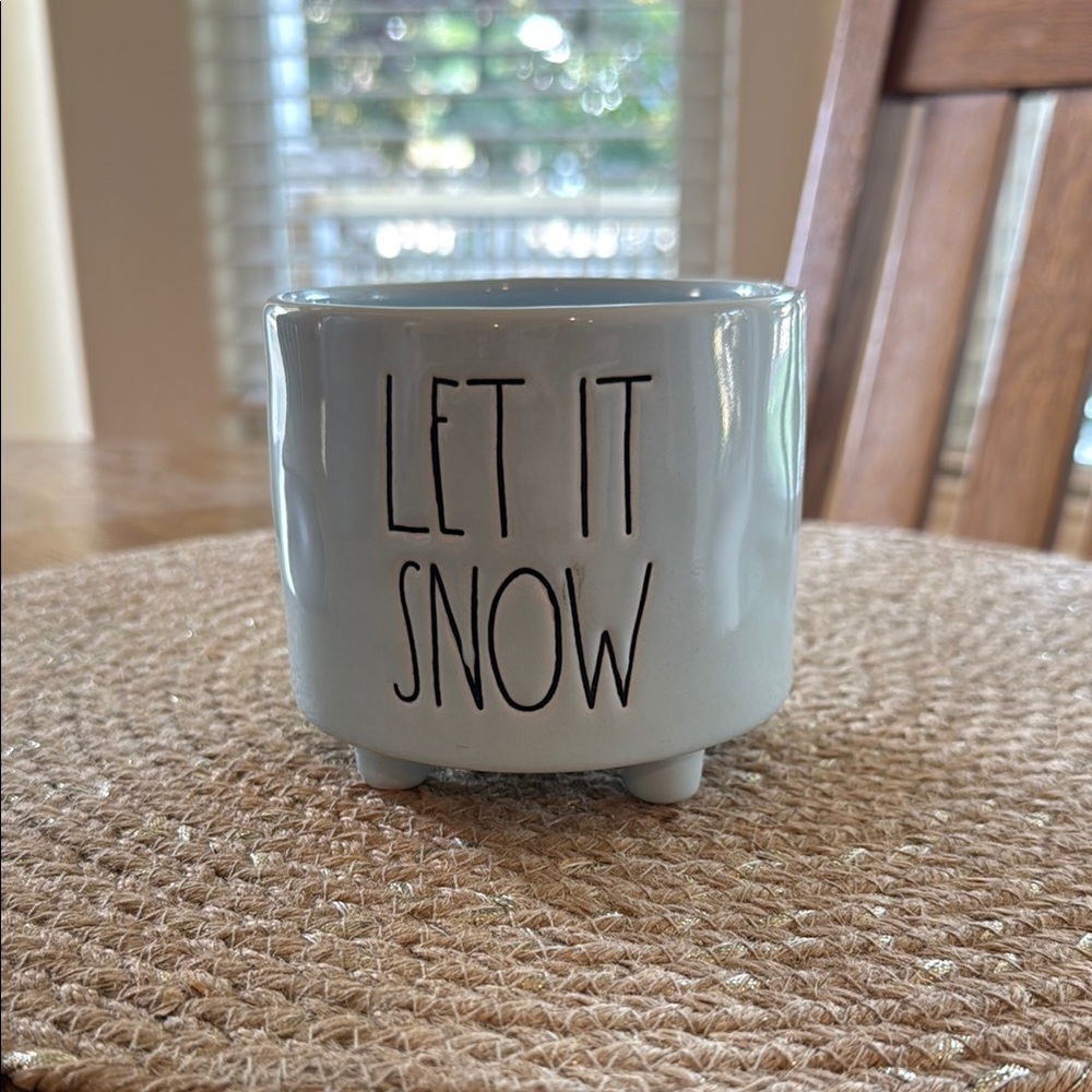 Rae Dunn ‘Let It Snow' Planter